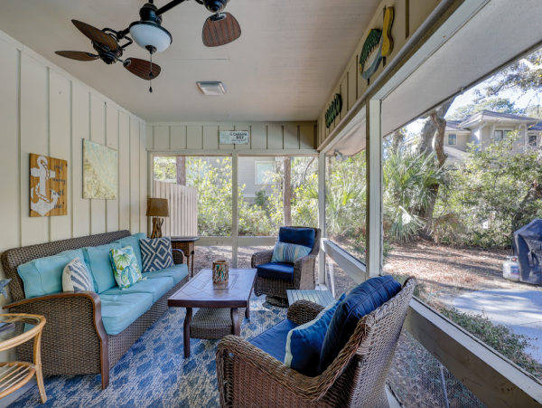 Coastal Retreat: Hilton Head Oasis with Heated Pool